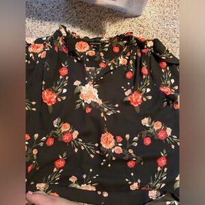 Women’s short sleeve blouse